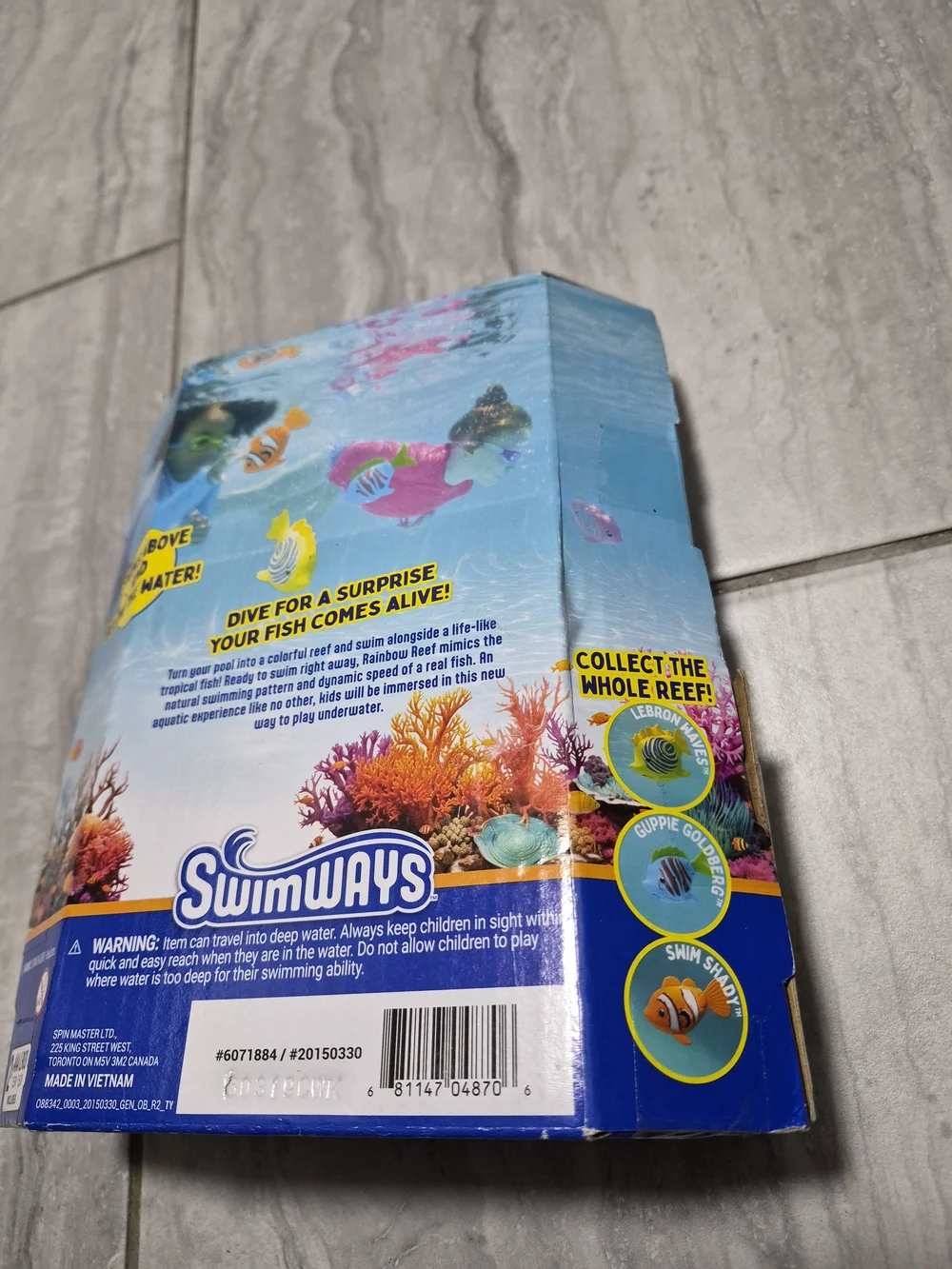 Swimways Rainbow Reef Swim Shady Water-Activated Orange Clownfish Toy 5+